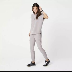NWT FIGS  Large Petite Zamora Jogger Scrub Pants Slate L Petite RN142256